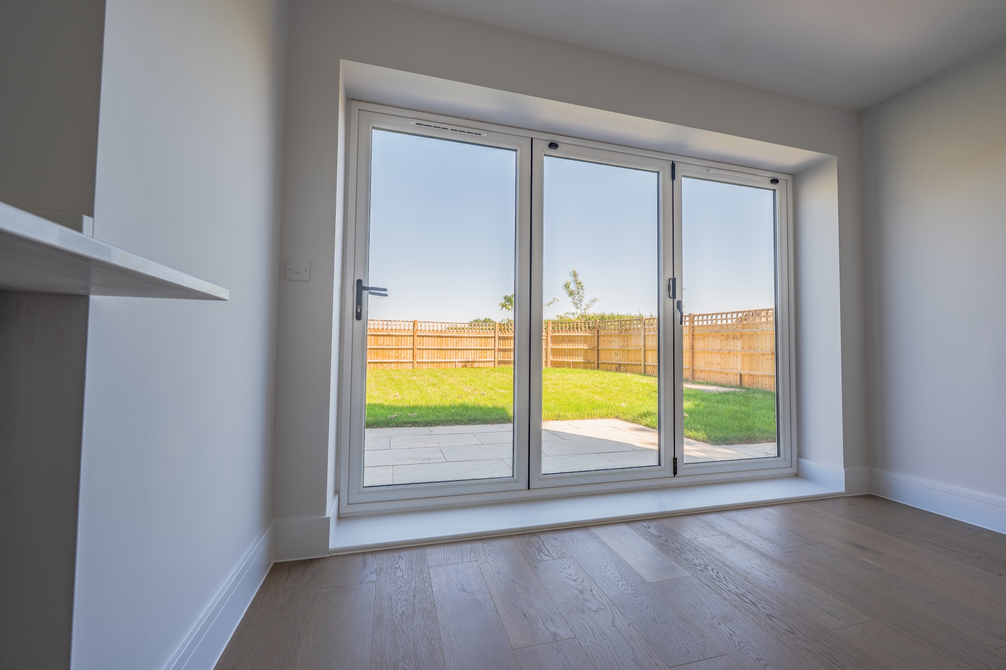 Spire Glass Bi Fold-2