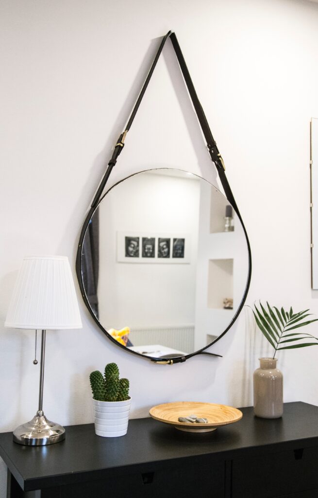 hanging mirror